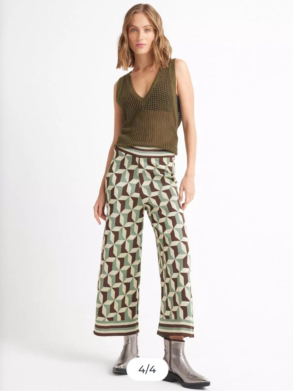 ZARA Knit Geometric Print Cropped Pants. Size: Medium. Excellent condition